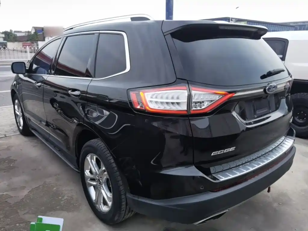 Ford Edge — миниатюра 5