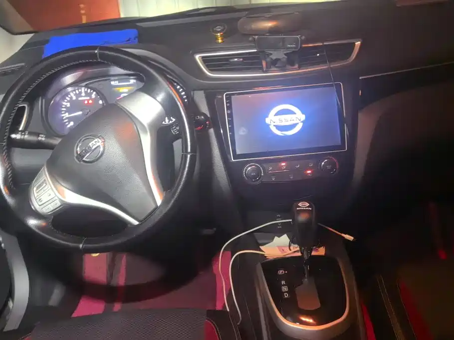 Nissan Qashqai — миниатюра 12