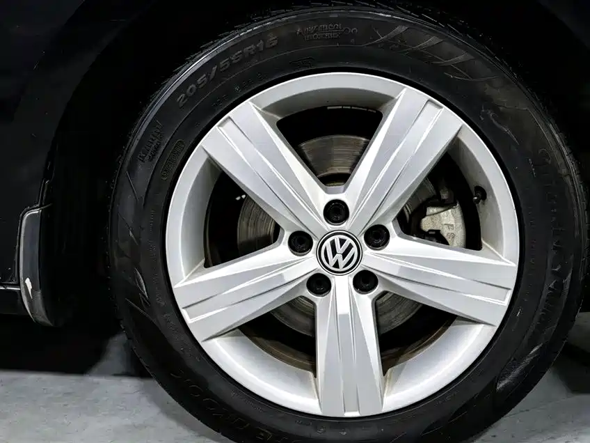 Volkswagen Lavida — миниатюра 17