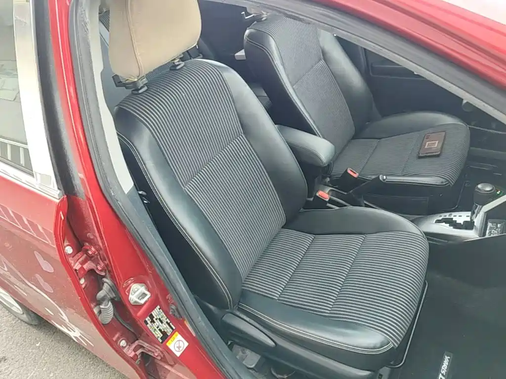 Toyota Yaris L — миниатюра 25