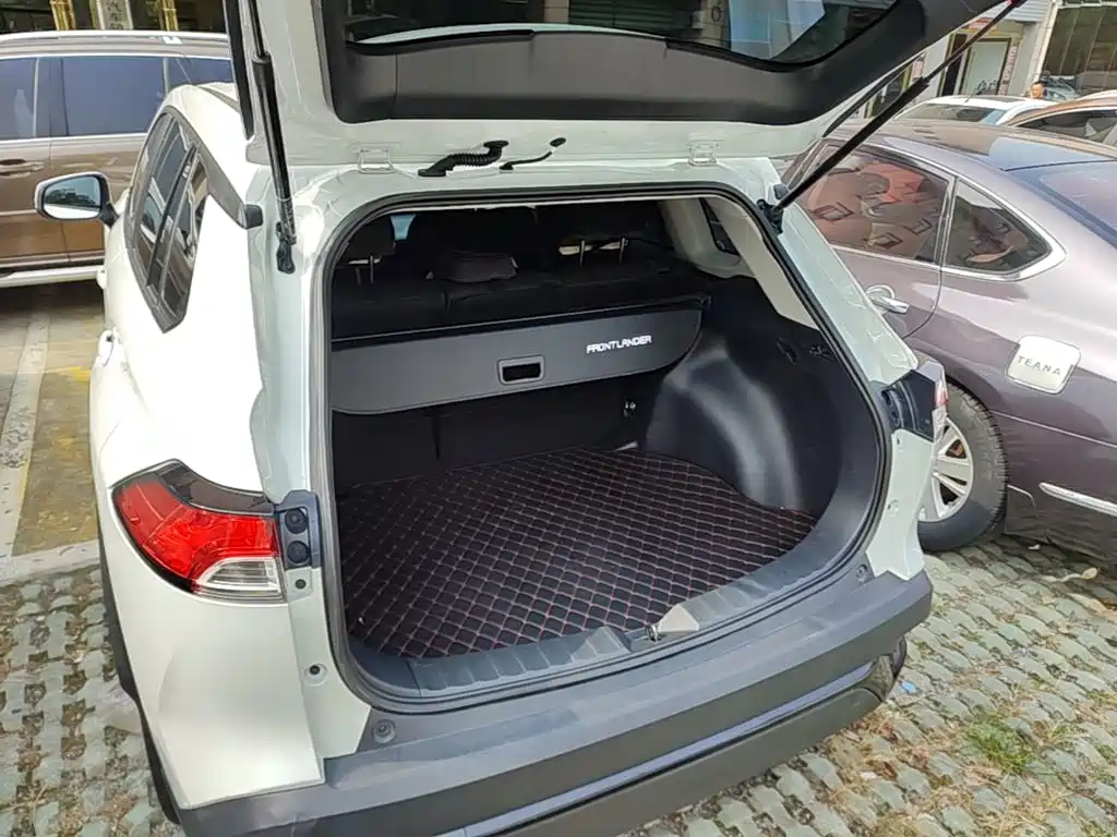 Toyota Frontlander — миниатюра 19