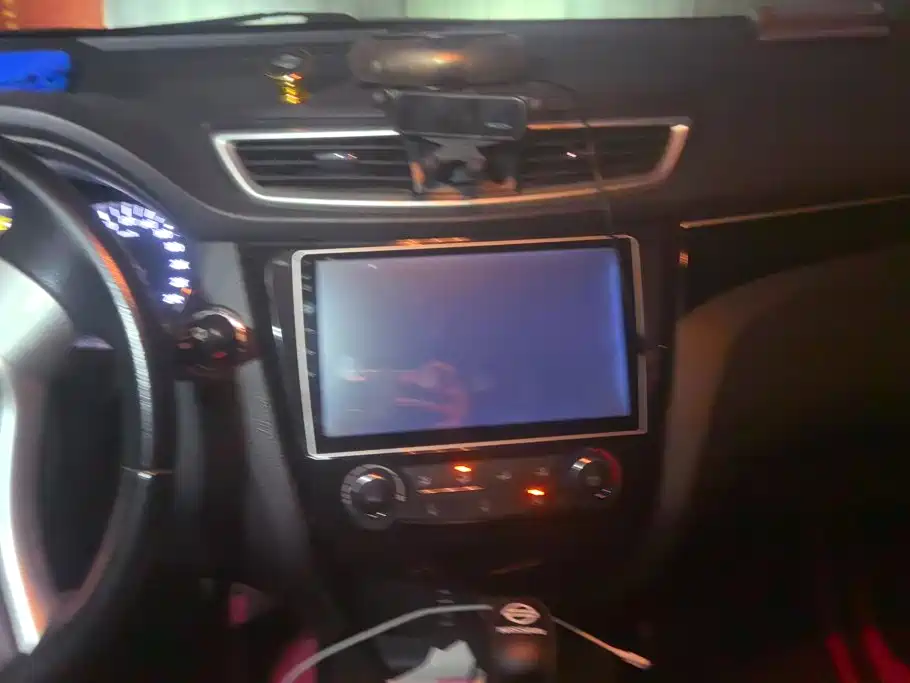 Nissan Qashqai — миниатюра 13