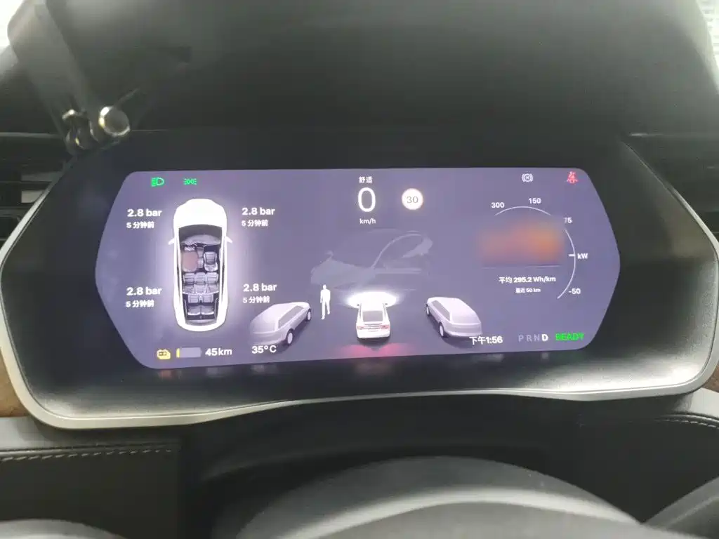 Tesla Model X — миниатюра 4