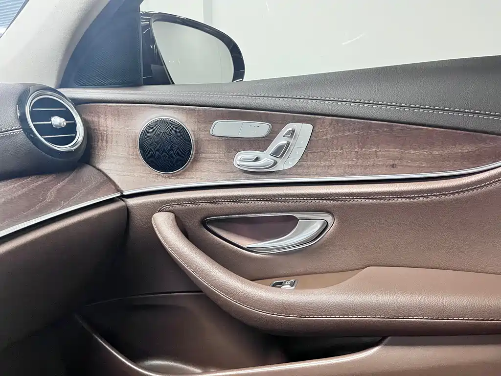 Mercedes-Benz E-Class E 2023 E 300 L Fashion