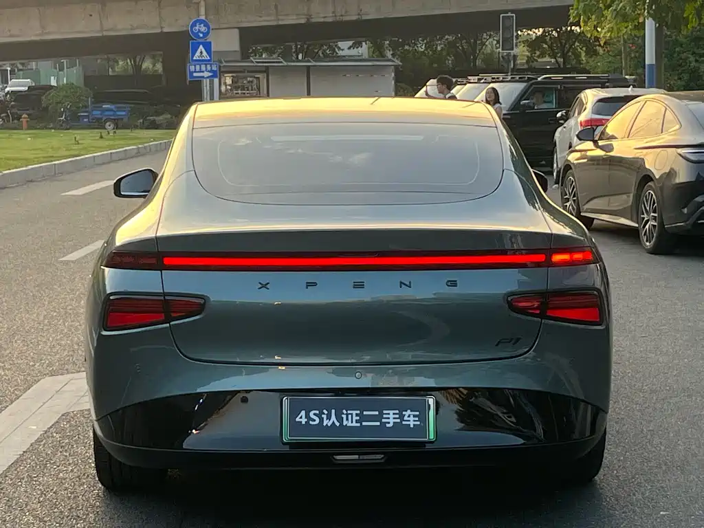 XPeng P7 — миниатюра 6