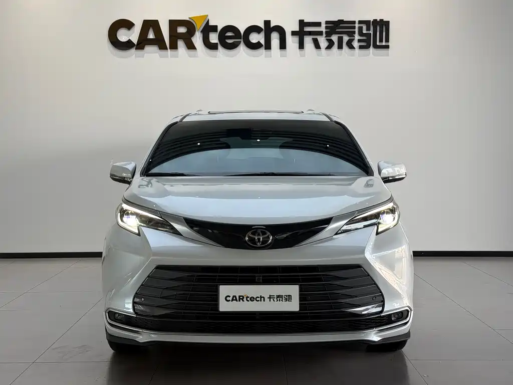 Toyota Sienna 2024