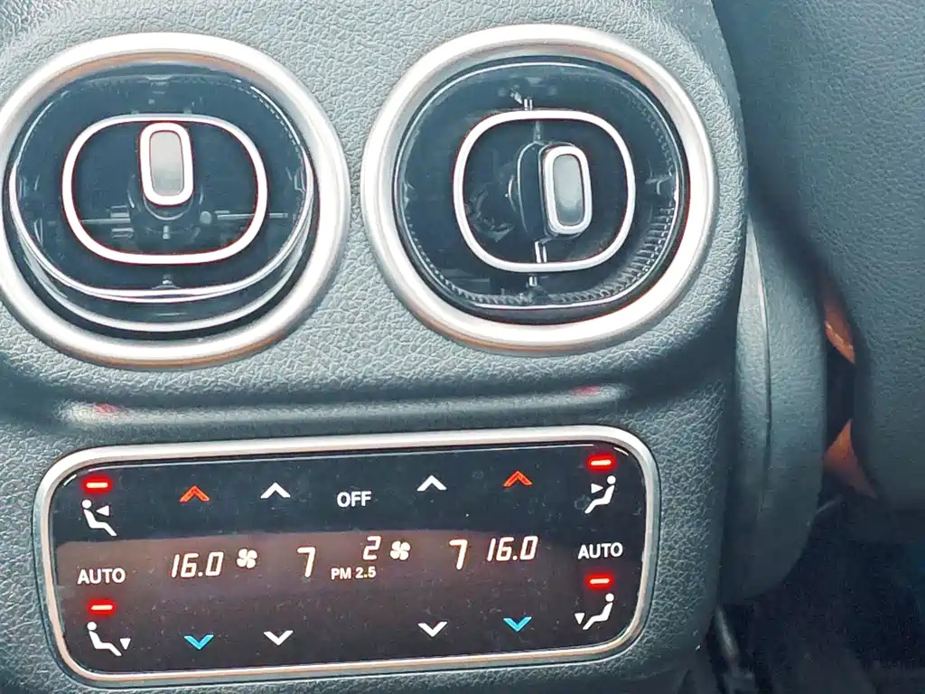 Mercedes-Benz GLC — миниатюра 18