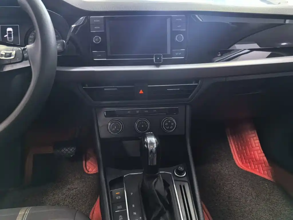 Volkswagen Lavida — миниатюра 13