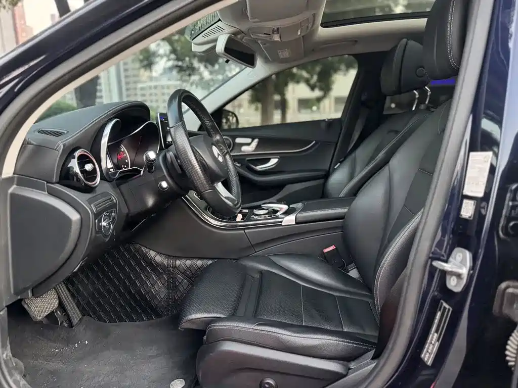 Mercedes-Benz C-Class — миниатюра 2