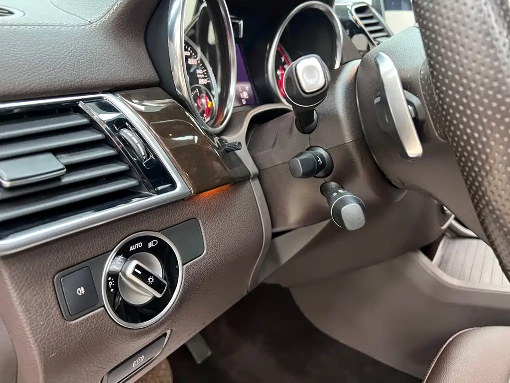 Mercedes-Benz GLS — миниатюра 6