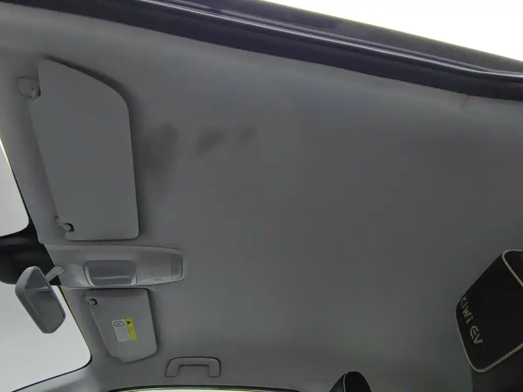 Baojun KiWi EV — миниатюра 14