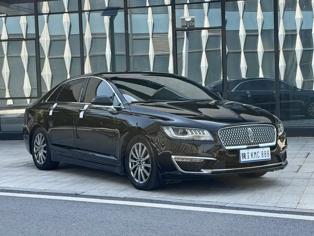 Lincoln MKZ 2019 2.0T Premium V