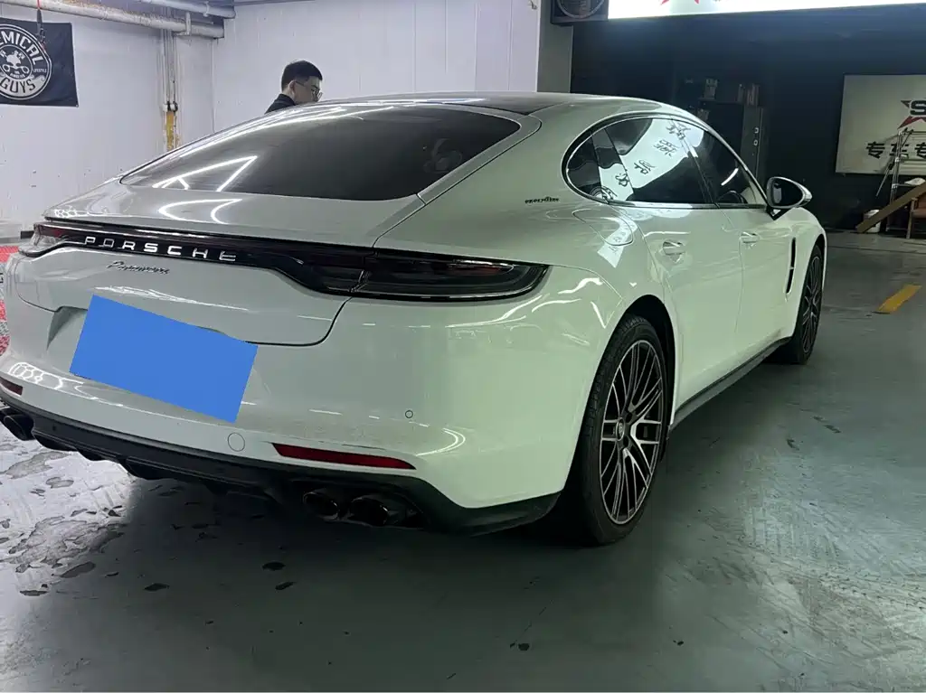 Porsche Panamera — миниатюра 5