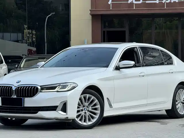 2021 BMW 5er
