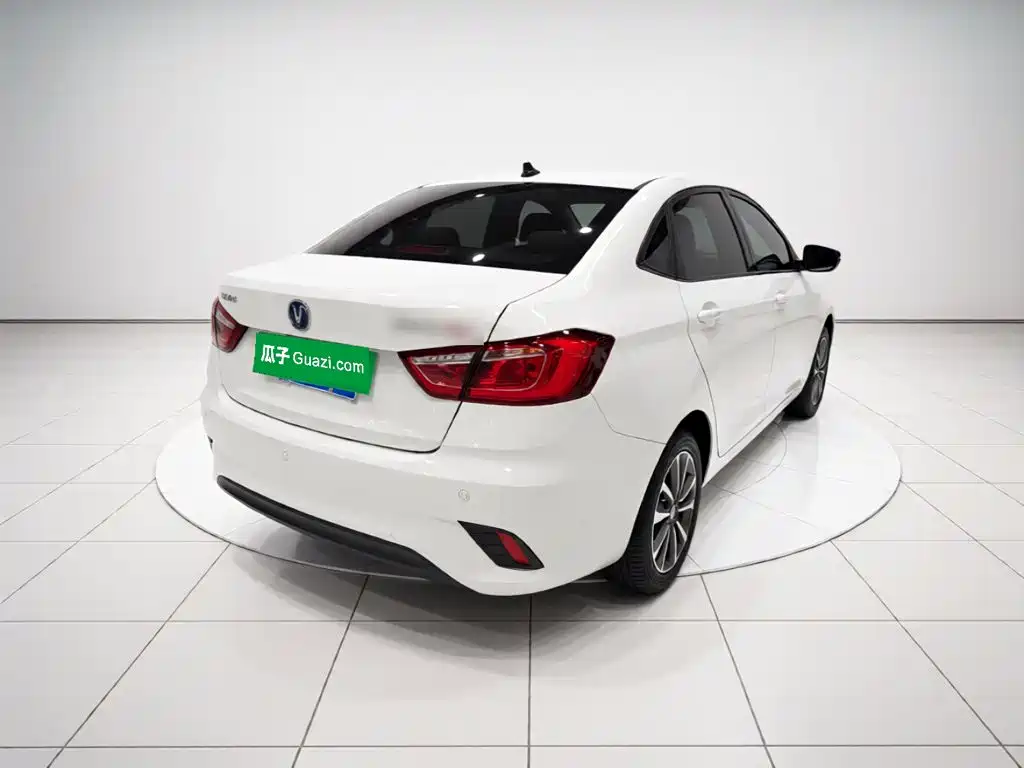 Changan Eado DT — миниатюра 6