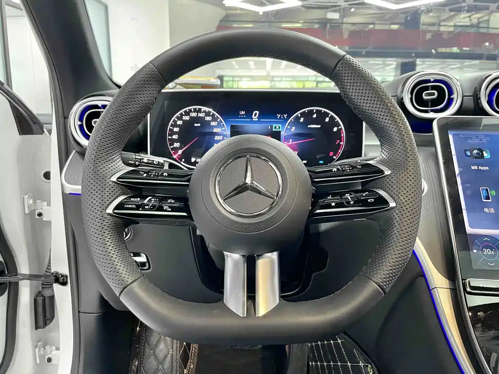 Mercedes-Benz GLC — миниатюра 13