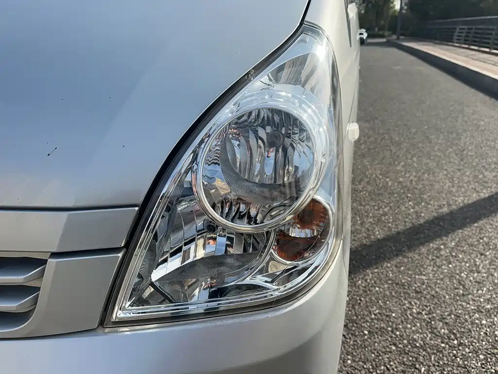 Wuling Rongguang — миниатюра 12