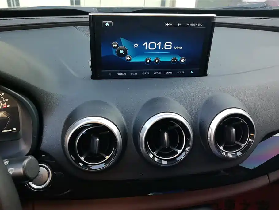 WEI PAI WEI BRAND VV7