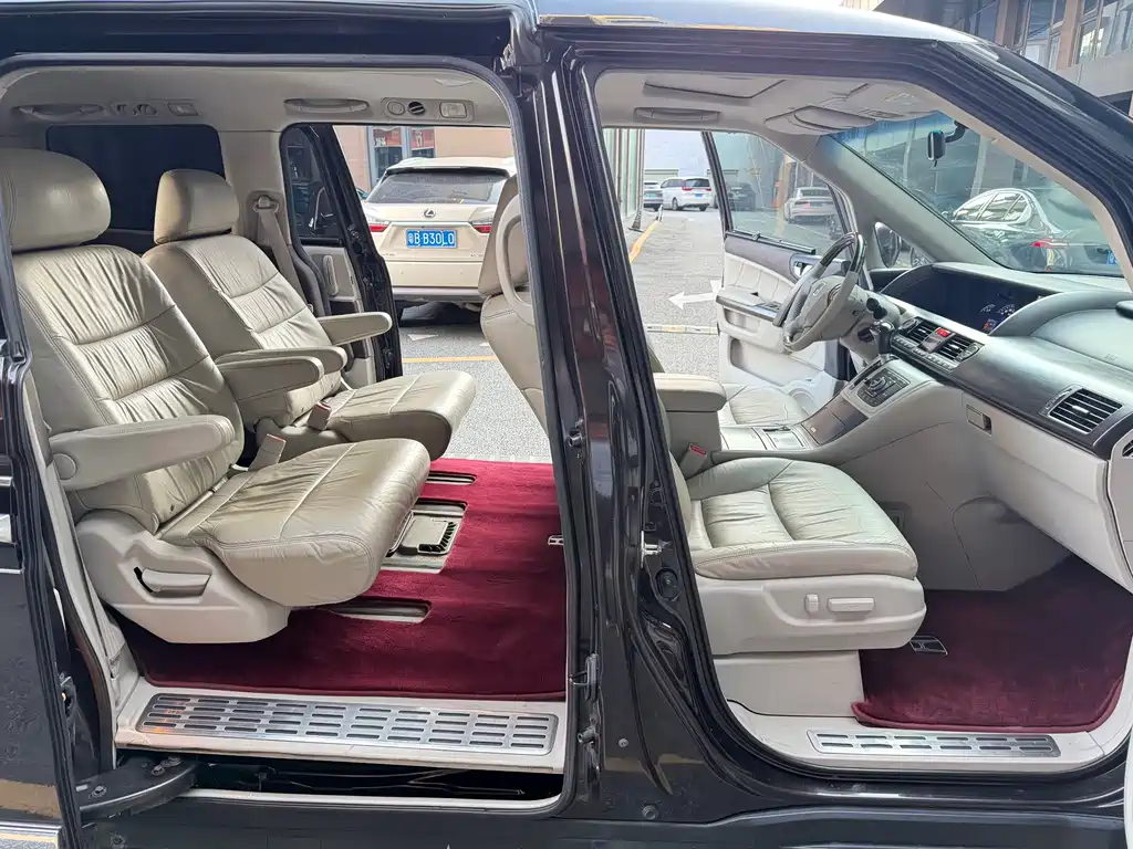 Honda Elysion — миниатюра 12