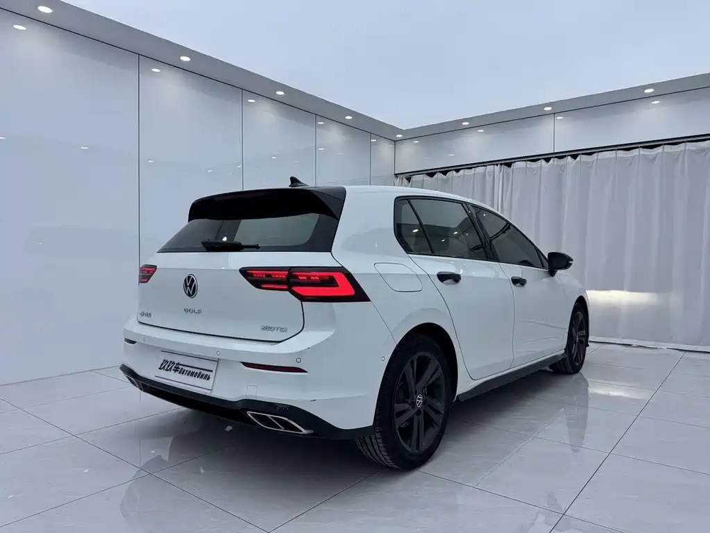 Volkswagen Golf — миниатюра 4