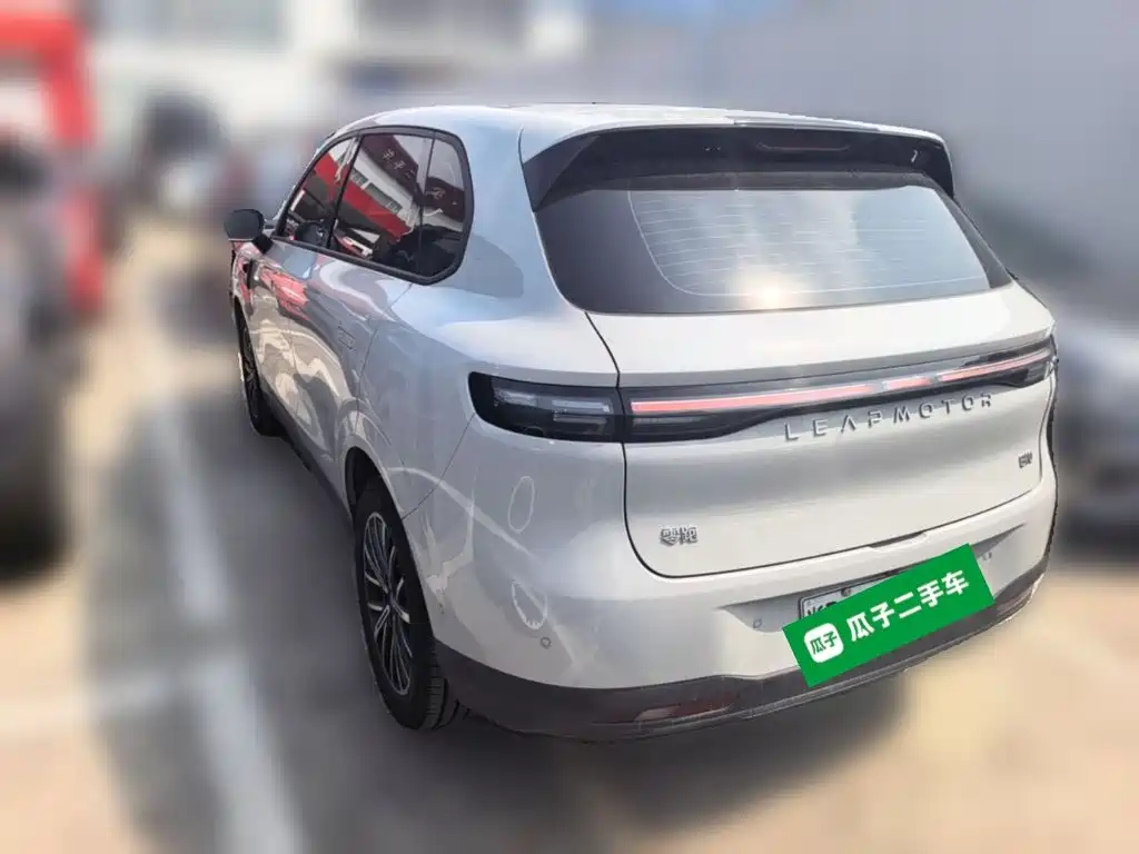 Leapmotor Leapmotor B10 — миниатюра 7