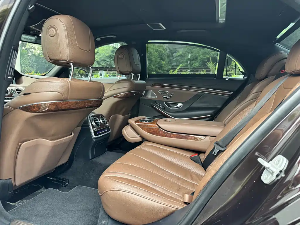 Mercedes-Benz S-Class — миниатюра 6