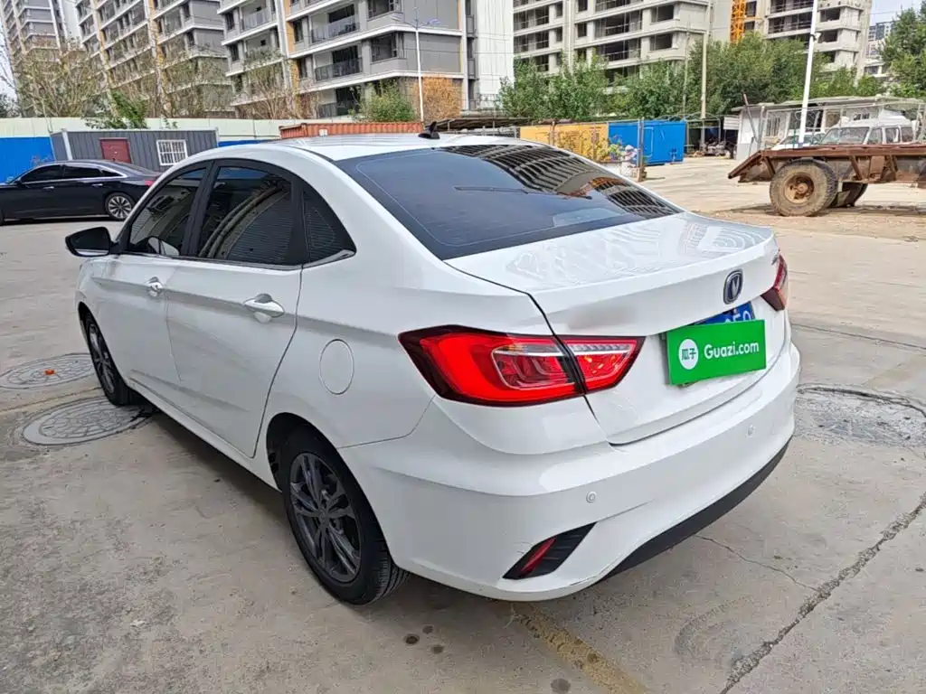 Changan Eado DT — миниатюра 5