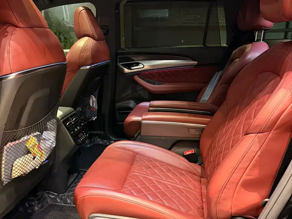 Audi Q6 — миниатюра 6