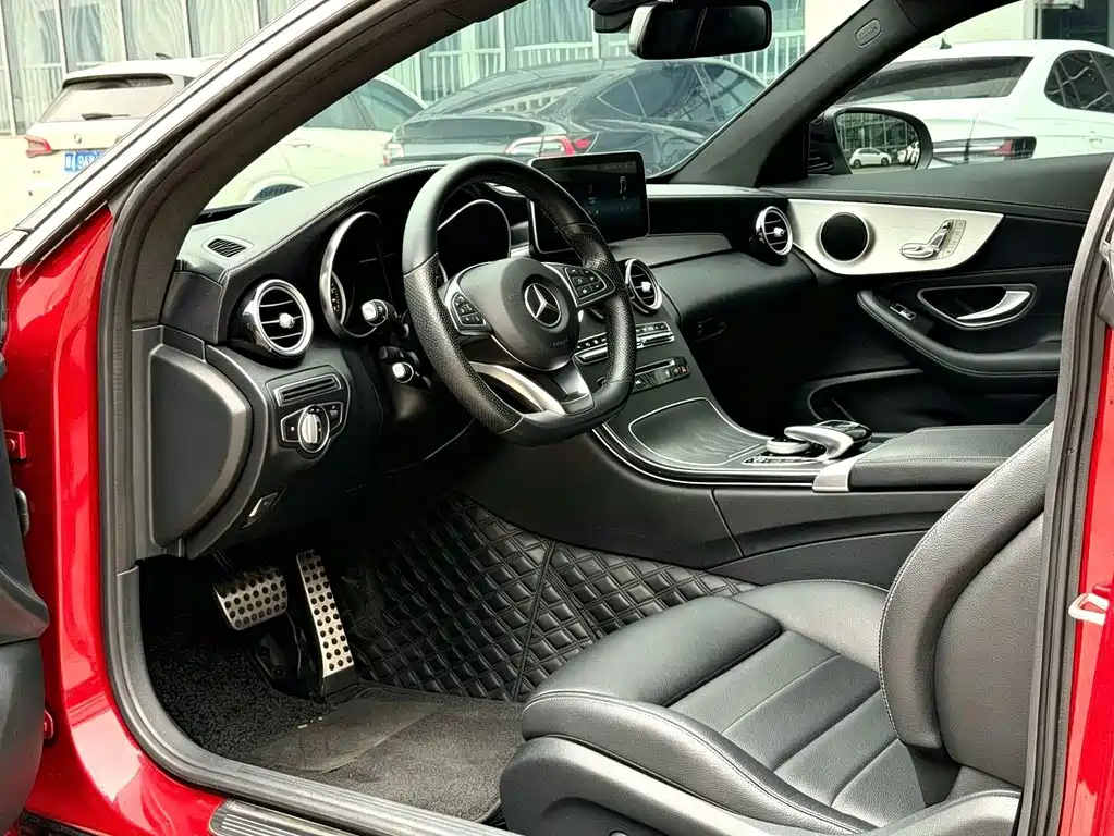 Mercedes-Benz C-Class (Import) — миниатюра 6