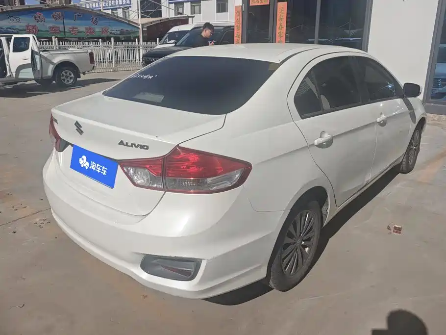 Suzuki Alivio — миниатюра 3