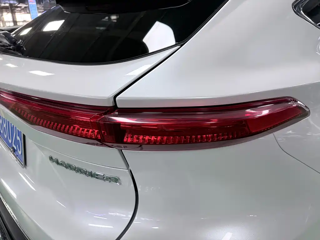 TOYOTA LING FANG HARRIER