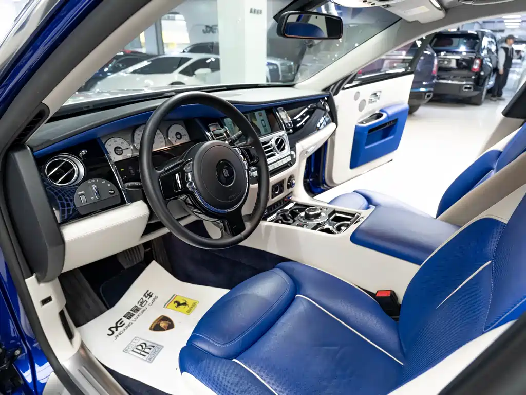 Rolls-Royce Ghost 6.6T Extended Edition, фото 4