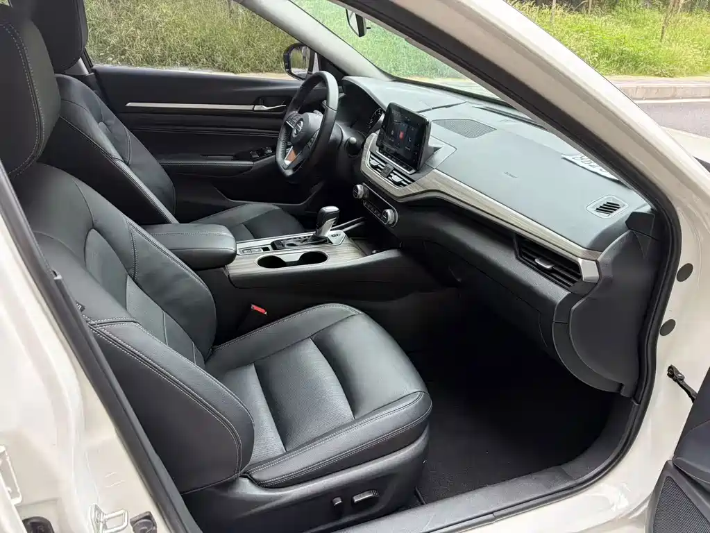 Nissan Teana — миниатюра 5
