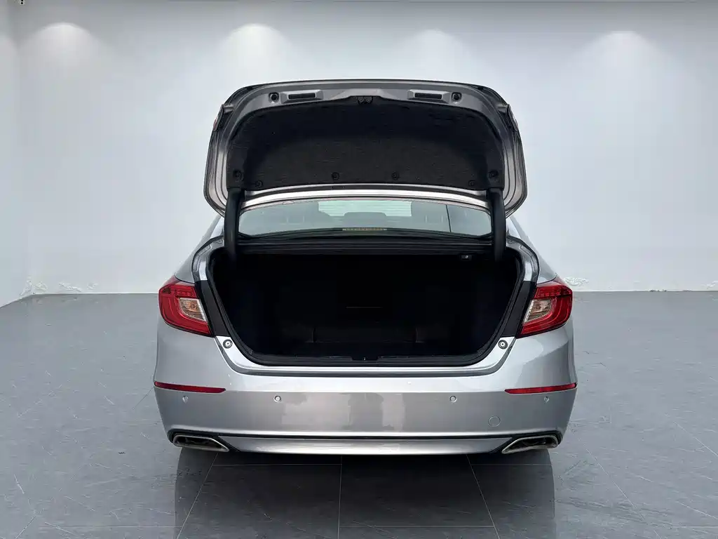 Honda Accord — миниатюра 14
