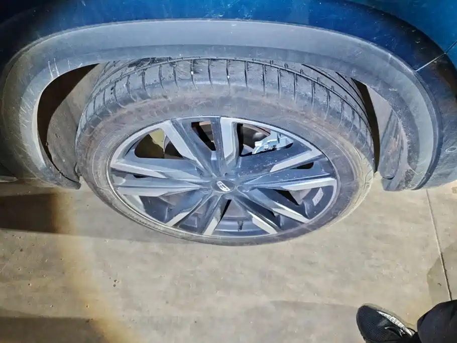 Geely Xingyue L — миниатюра 6