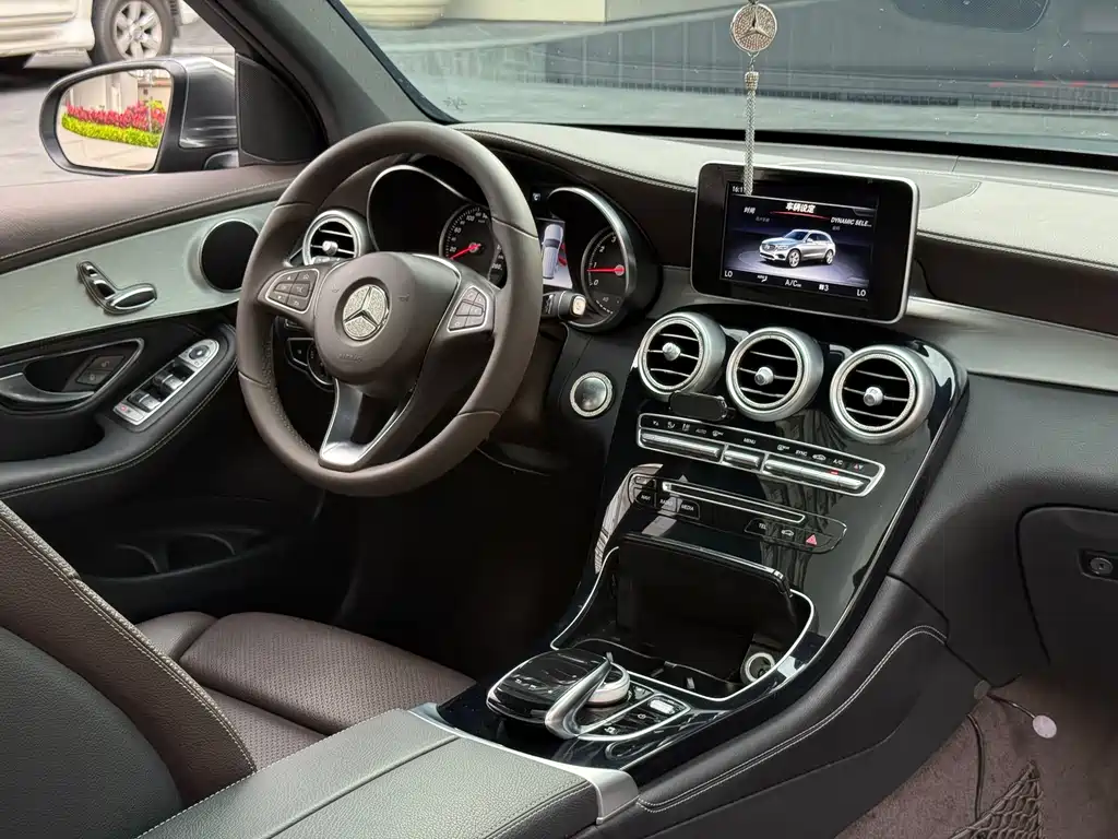 Mercedes-Benz GLC 2018 GLC 200 4MATIC
