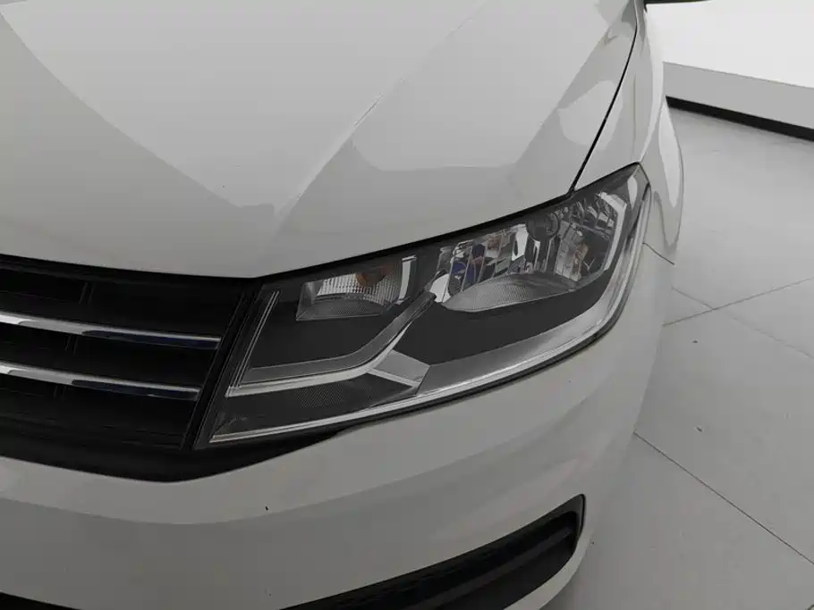 Volkswagen Santana — миниатюра 5