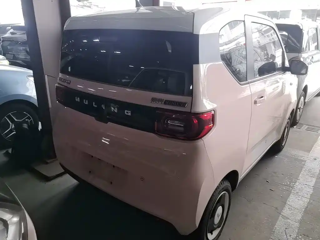 Wuling MINIEV — миниатюра 7