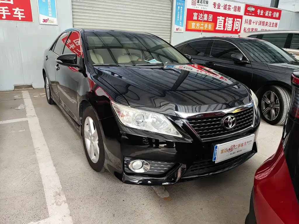 Toyota Camry — миниатюра 2