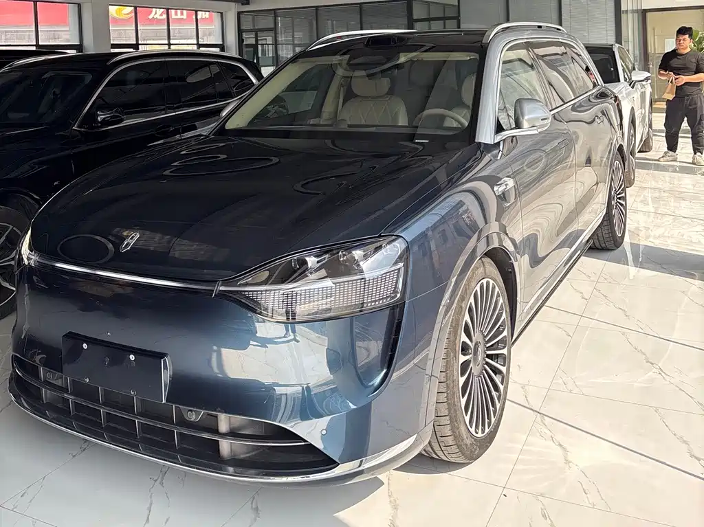 AITO ASK THE WORLD M9