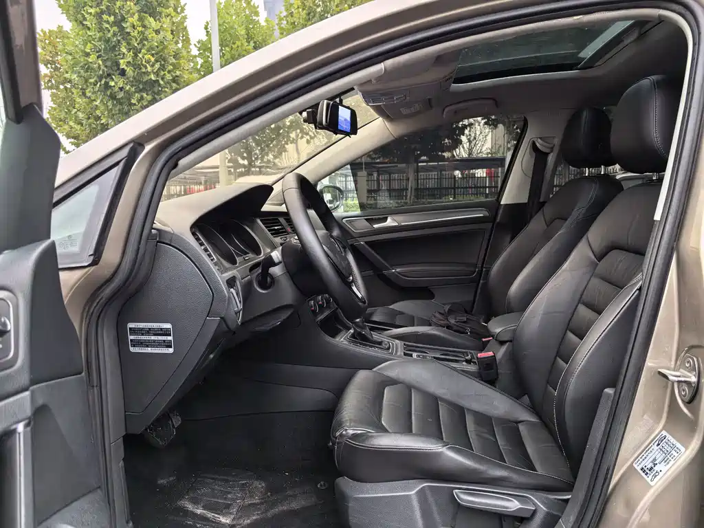 Volkswagen Golf — миниатюра 5