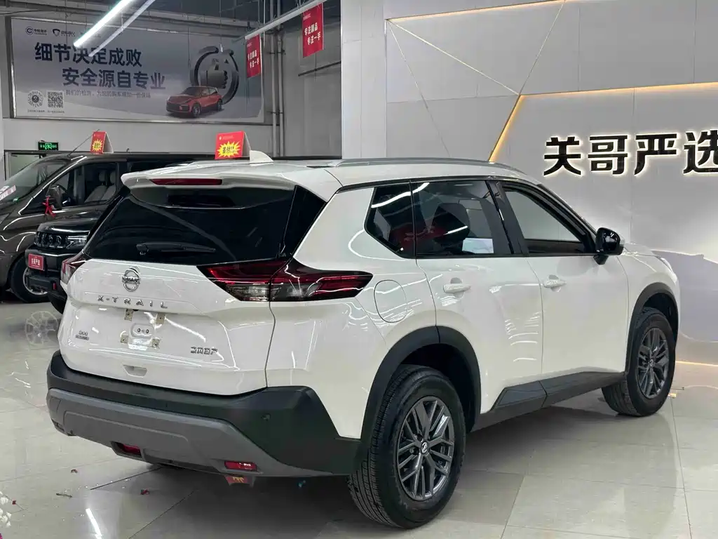 Nissan X-Trail — миниатюра 9