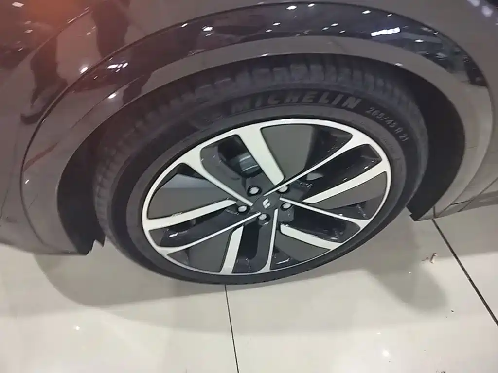 Li Auto Li L7 — миниатюра 23