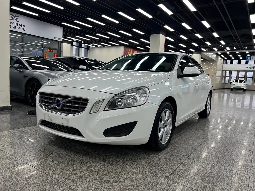 Volvo S60 (Import) — миниатюра 2