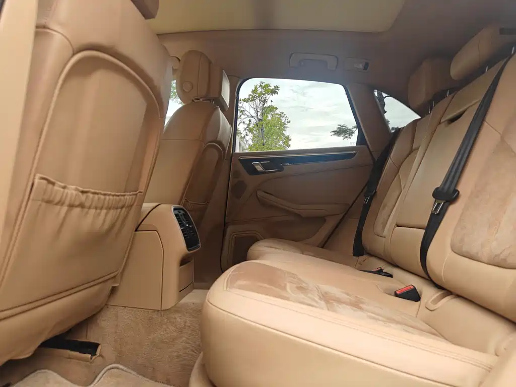 Porsche Macan — миниатюра 16
