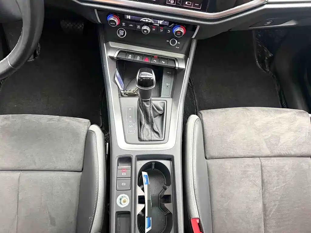 Audi Q3 — миниатюра 12