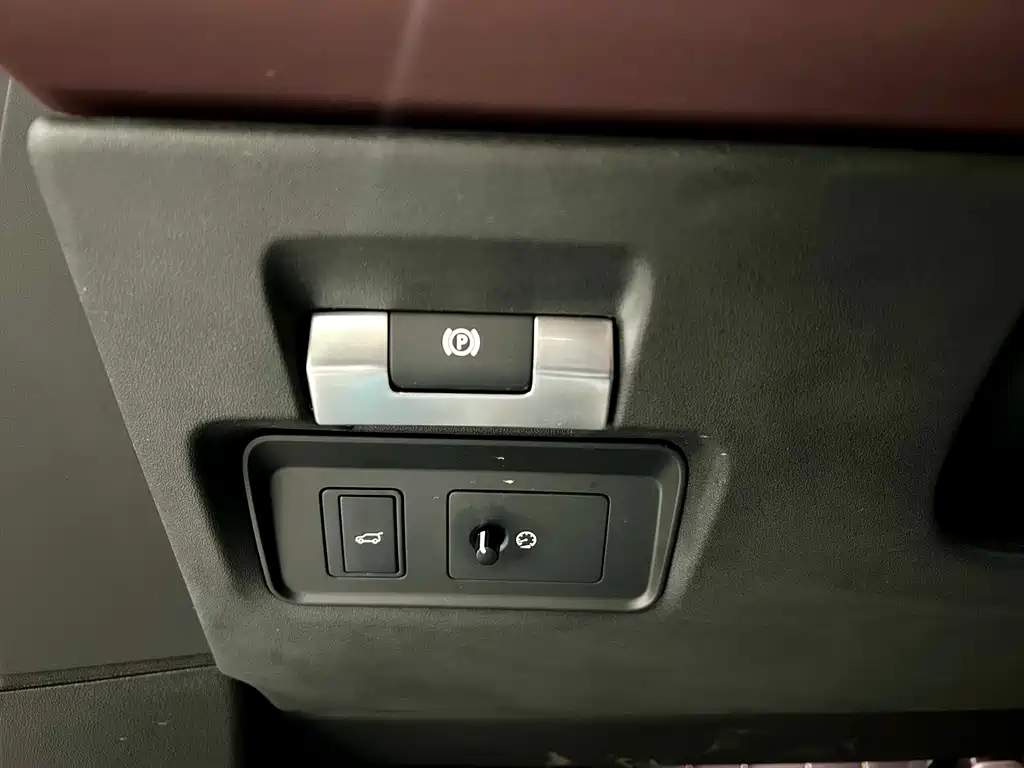 LAND ROVER RANGE ROVER AURORA