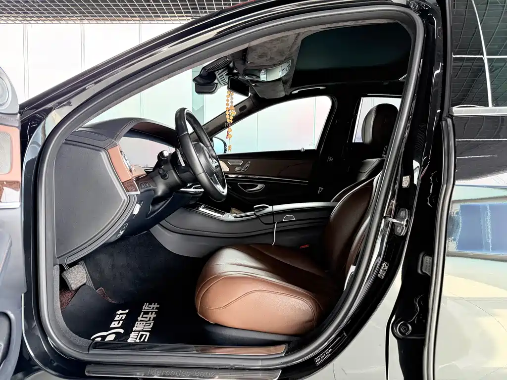 Mercedes-Benz S-Class — миниатюра 7