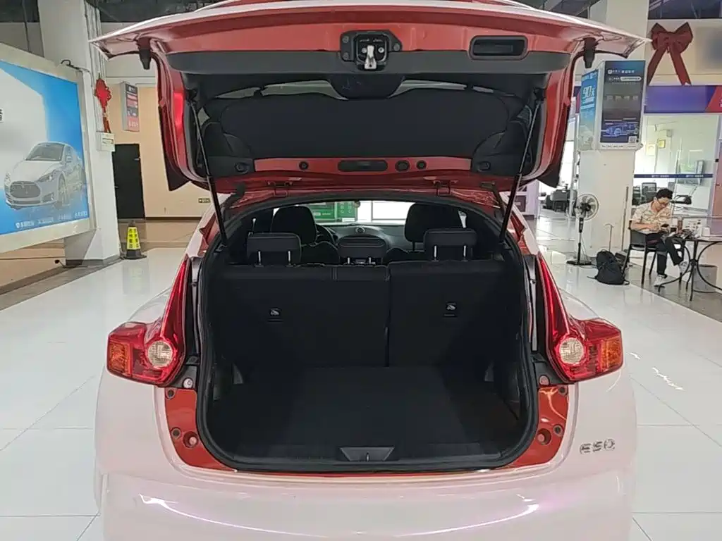 Infiniti ESQ — миниатюра 19