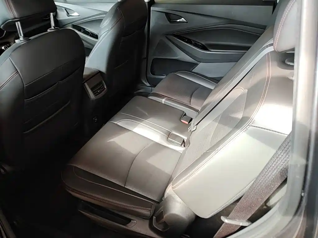 Chevrolet Volando — миниатюра 17